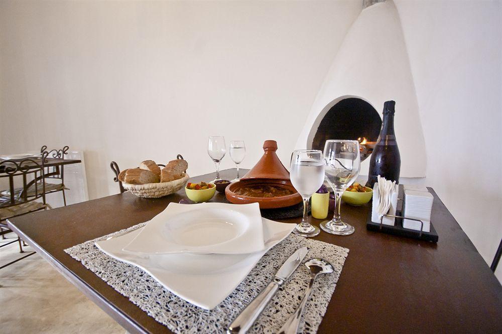 Riad El Maati Rabat Buitenkant foto